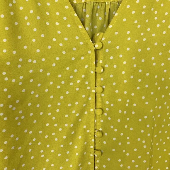Torrid 4 Button Up Blouse Chartreuse Yellow W/ Polka Dots Covered Buttons 3/4 Sl - Picture 4 of 13